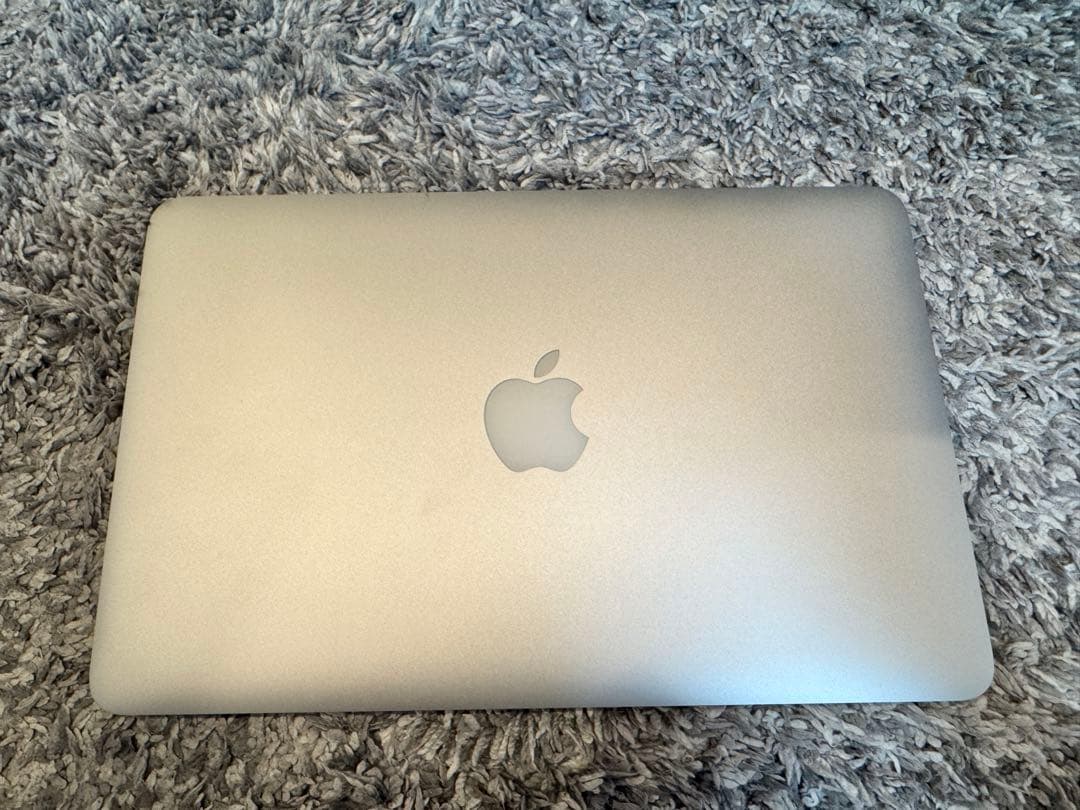 MacBook Air 11インチ 2014 i5/4GB/128GB