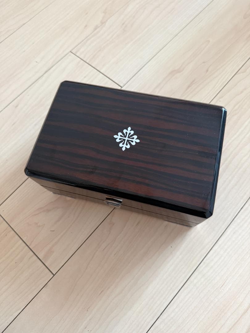 パテックフィリップ (Patek Philippe)　木製ボックス