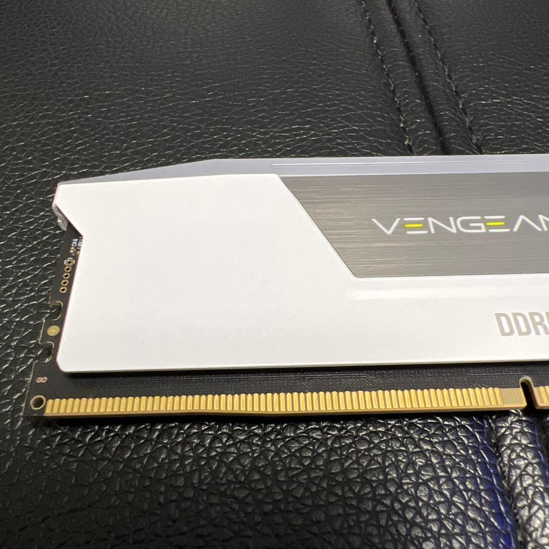 CORSAIR DDR5 32GB ホワイト [16GB×2枚]