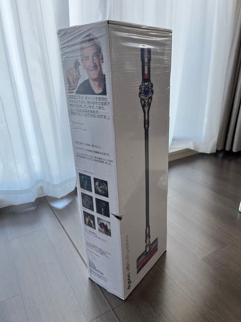 H*O様 未使用 dyson v8 fluffy extra