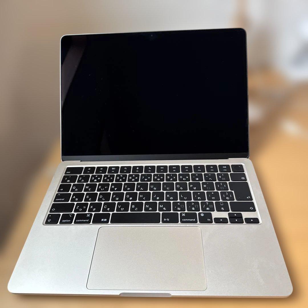 Apple MacBookAir M2 13.6インチ　8GB 256GB