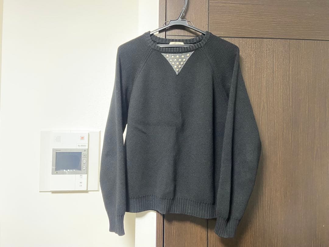 亀梨着用 SAINT LAURENT セーター