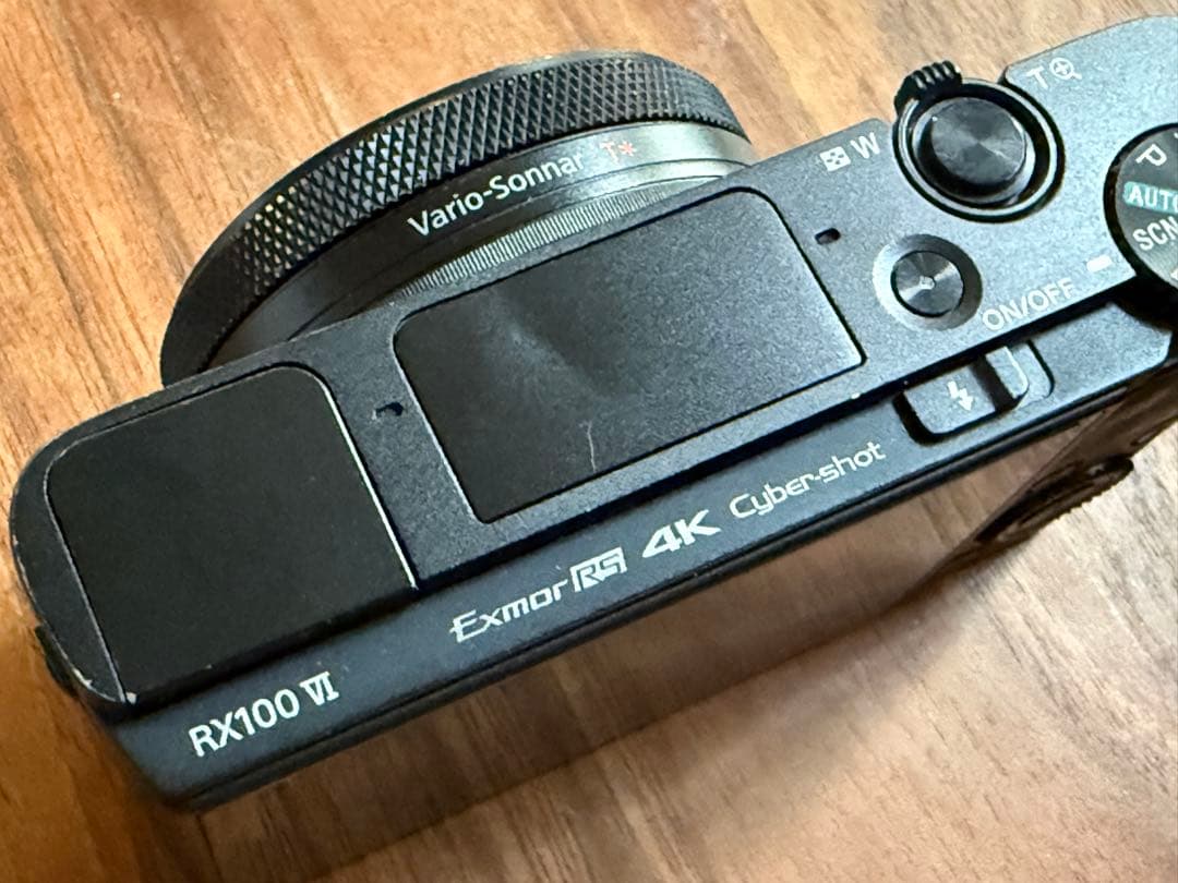 デジタルカメラ SONY DSC-RX100M6