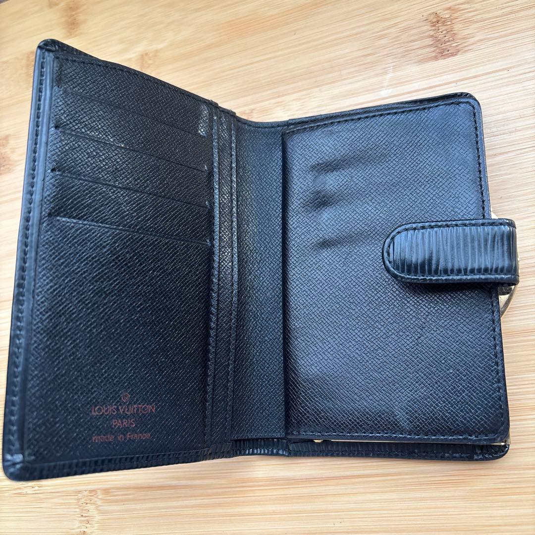 LOUIS VUITTON エピ　二つ折り財布　[美品]