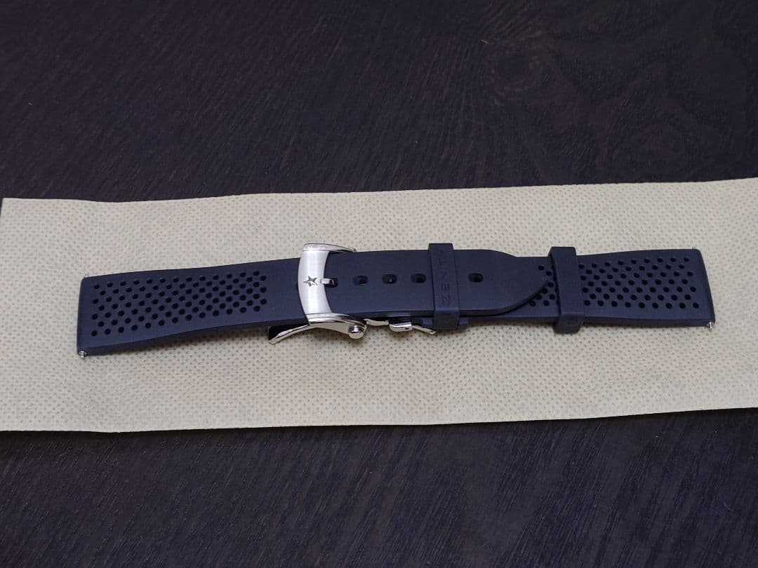 【ティダ】ZENITH 純正ラバーベルト バックル