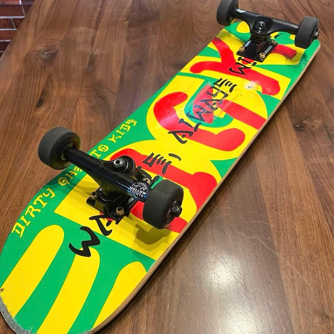 子供用　スケボー　スケートボード　コンプリート　美品　DGK サンダートラック