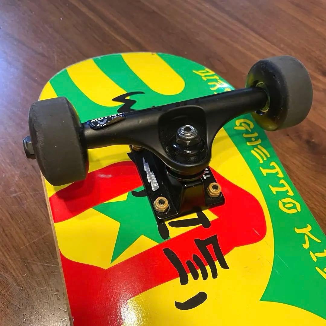 子供用　スケボー　スケートボード　コンプリート　美品　DGK サンダートラック