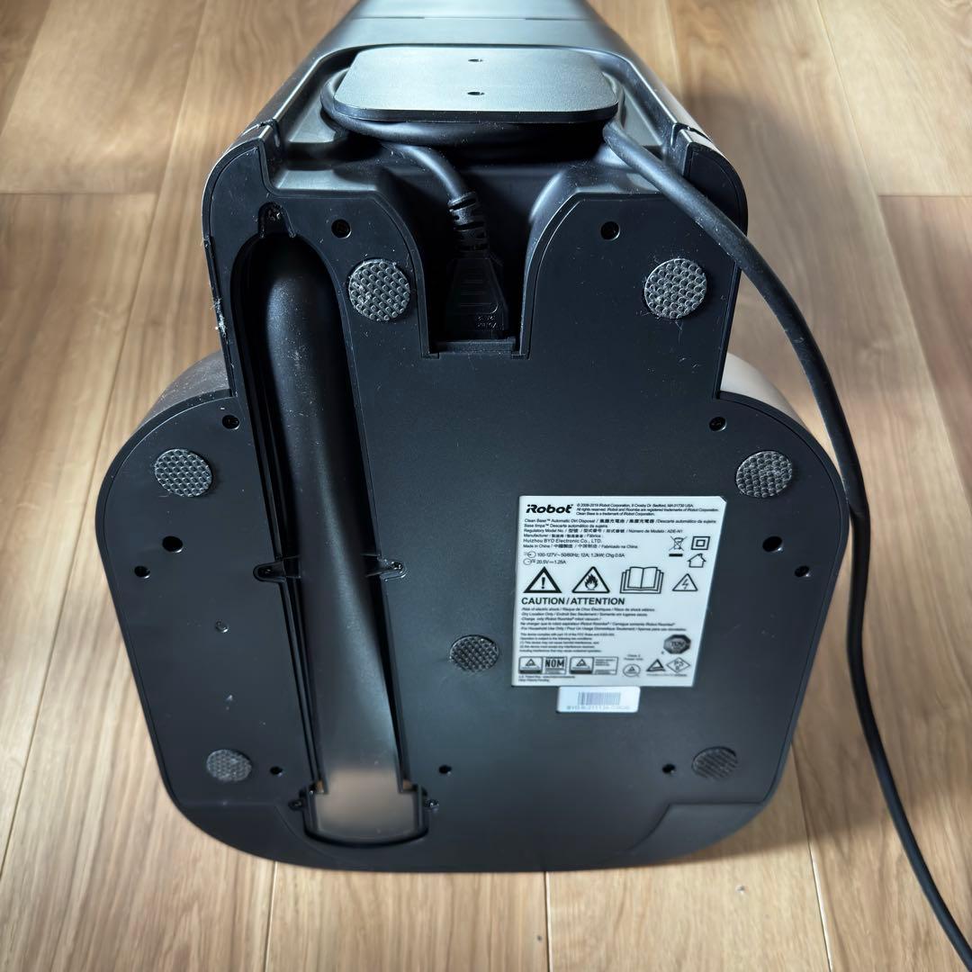 iRobot Roomba i3 本体