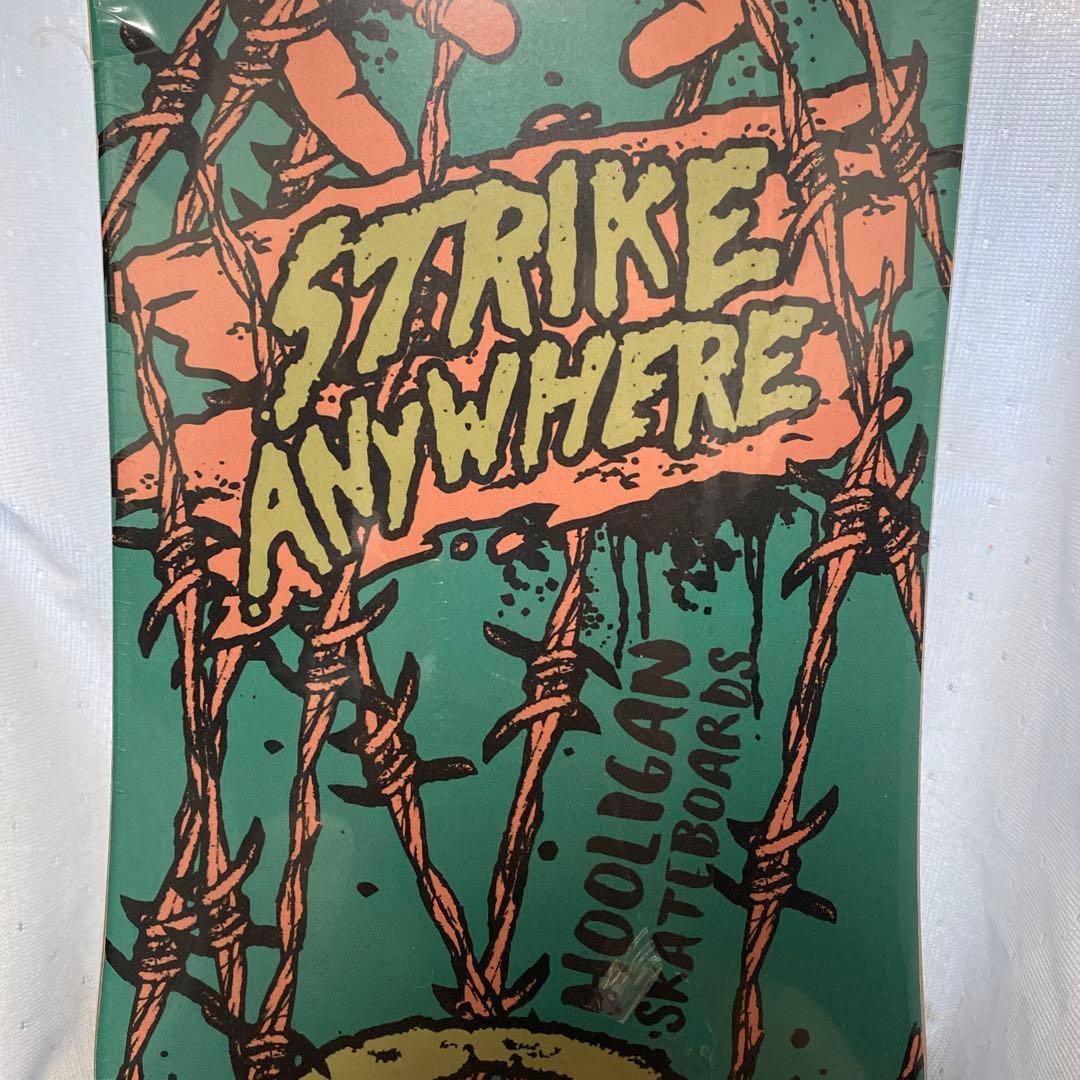 H & W Strike Anywhere スケートボードデッキ