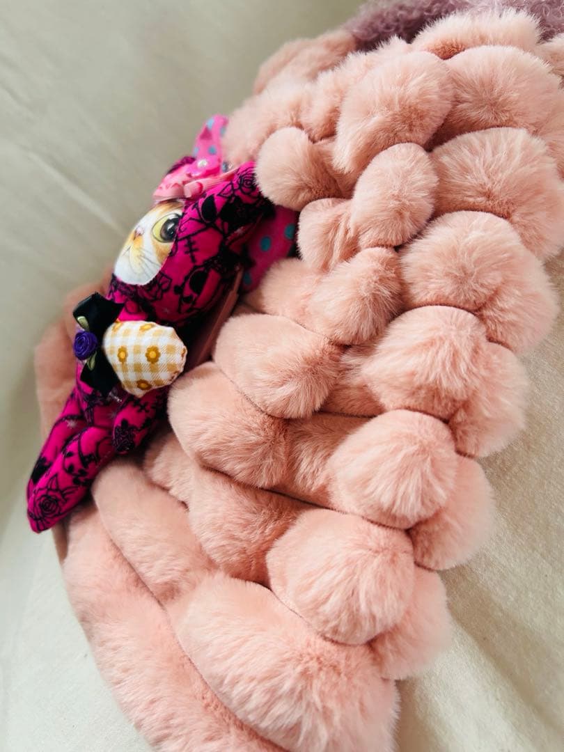 ハンドメイド　コヤンイサムチョン　もこもこバッグ♡マスコット♡パスケース❣️