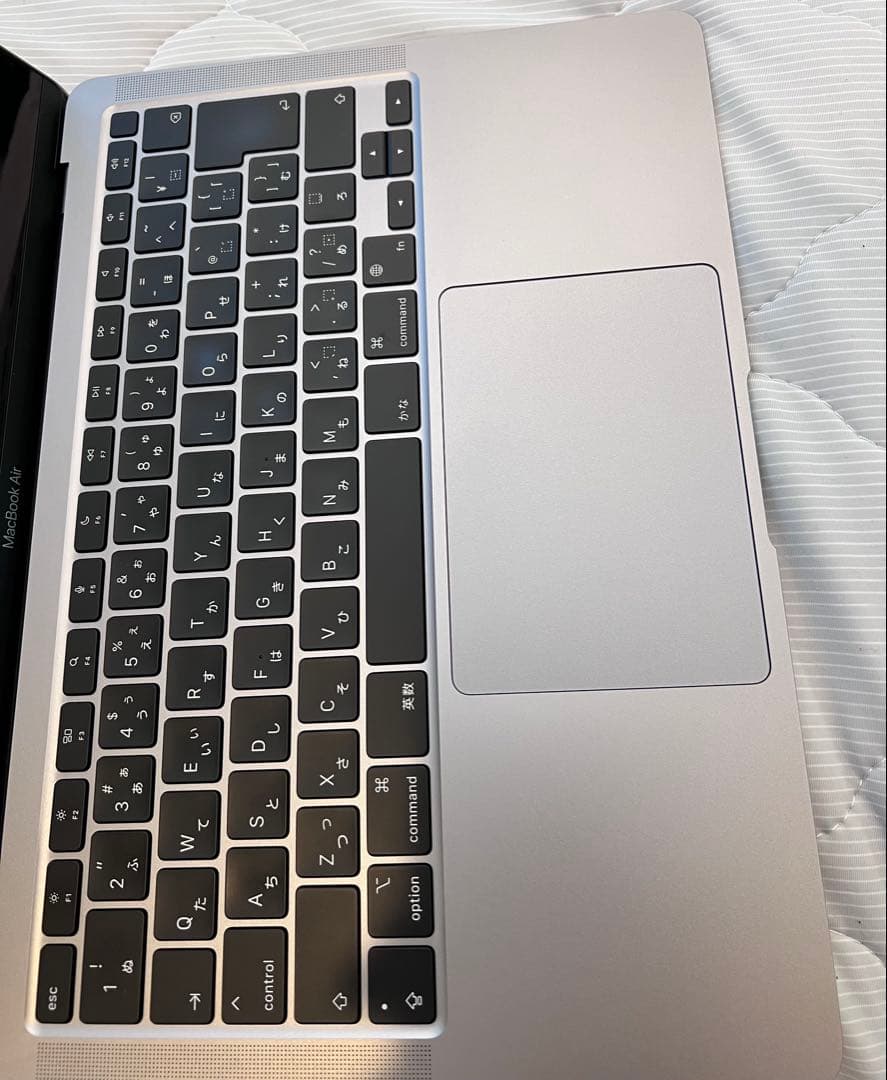 超絶美品　Apple M1チップ搭載13インチMacBook Air