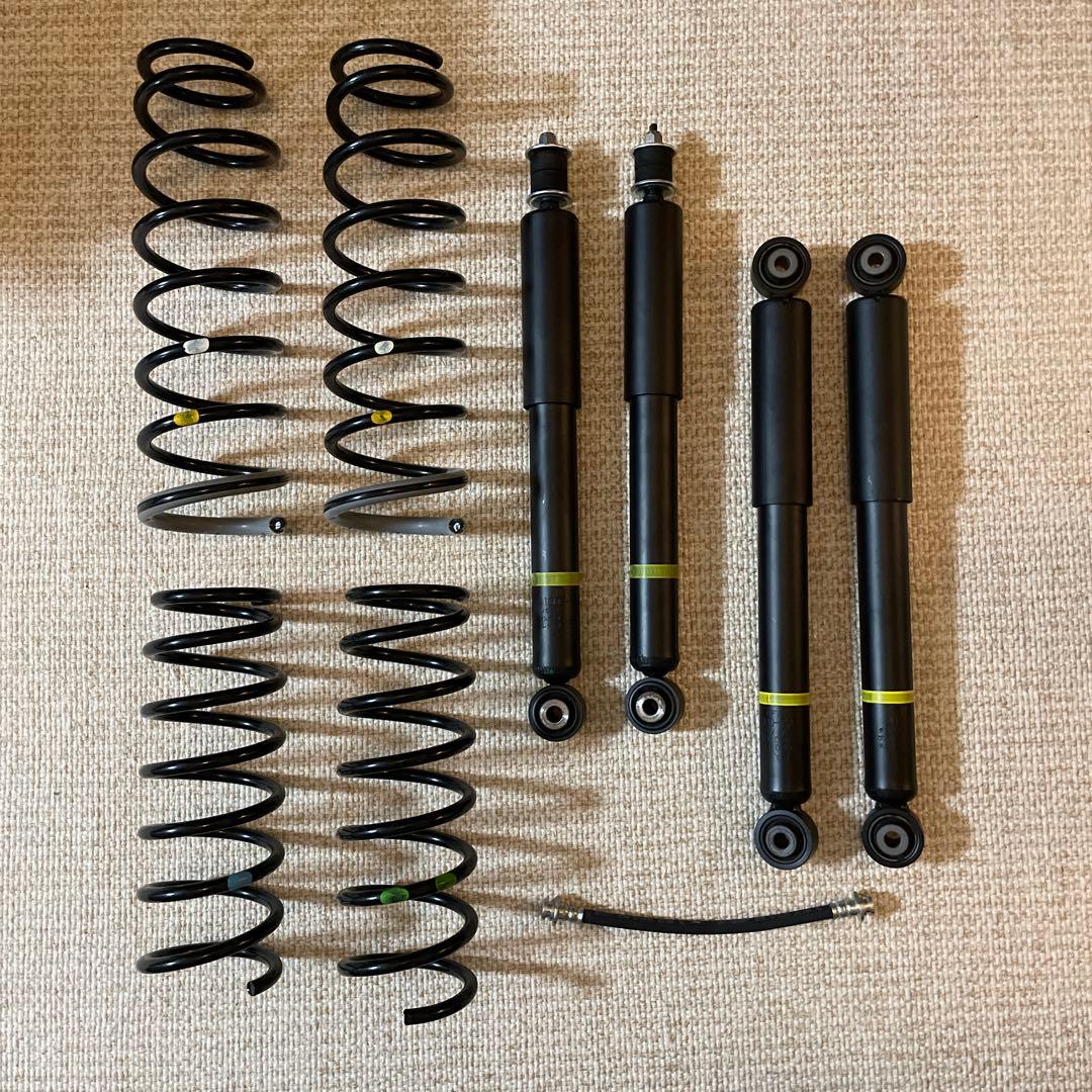 【未使用】【純正】ジムニー JB64 サスペンションセット
