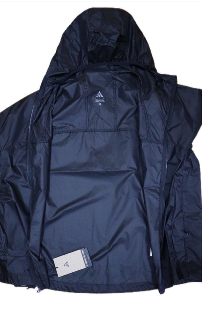 【新品未使用】ナイキ NIKE ACG ナイロン　ジャケット　刺繍ロゴ 　黒