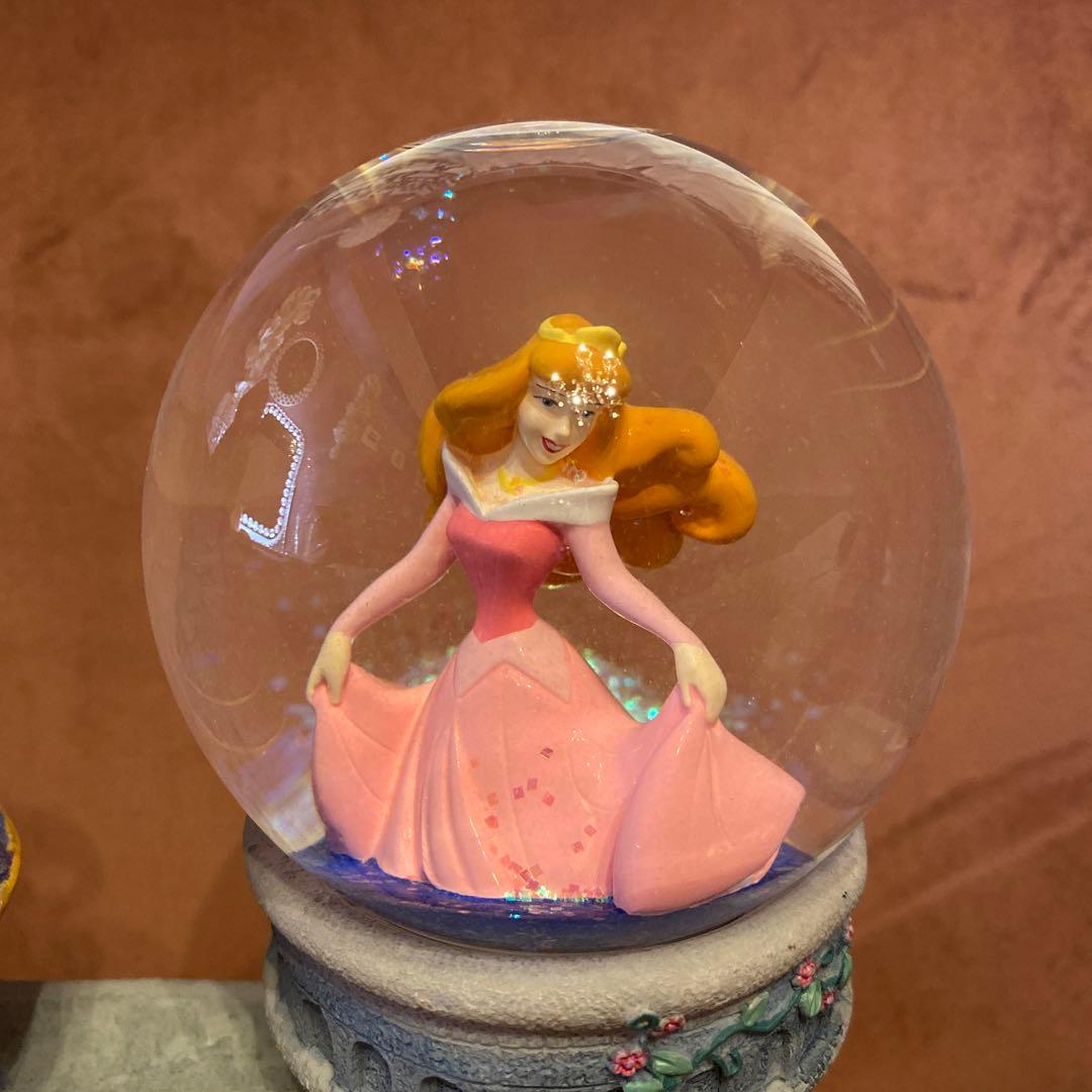 ディズニープリンセス　スノードーム　ビックサイズ　31センチ