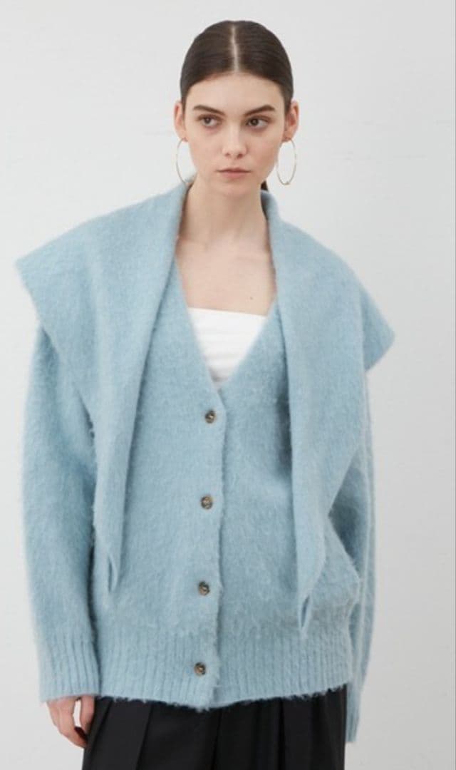 限定お値下げ！MIESROHE★スカーフデザインアルパカシャギーカーデ