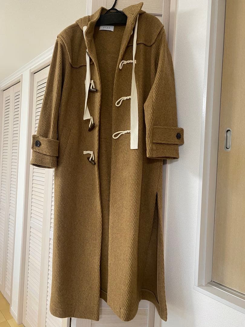 ベージュ ダッフルコート フード付き