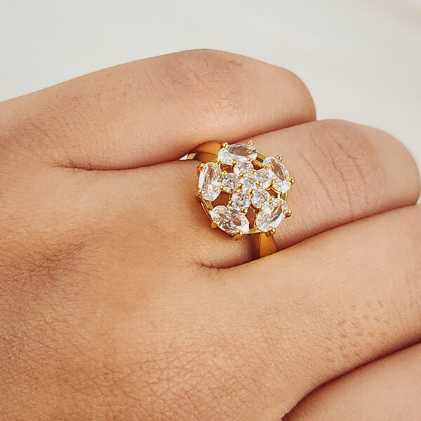Anillo Estrella Floral